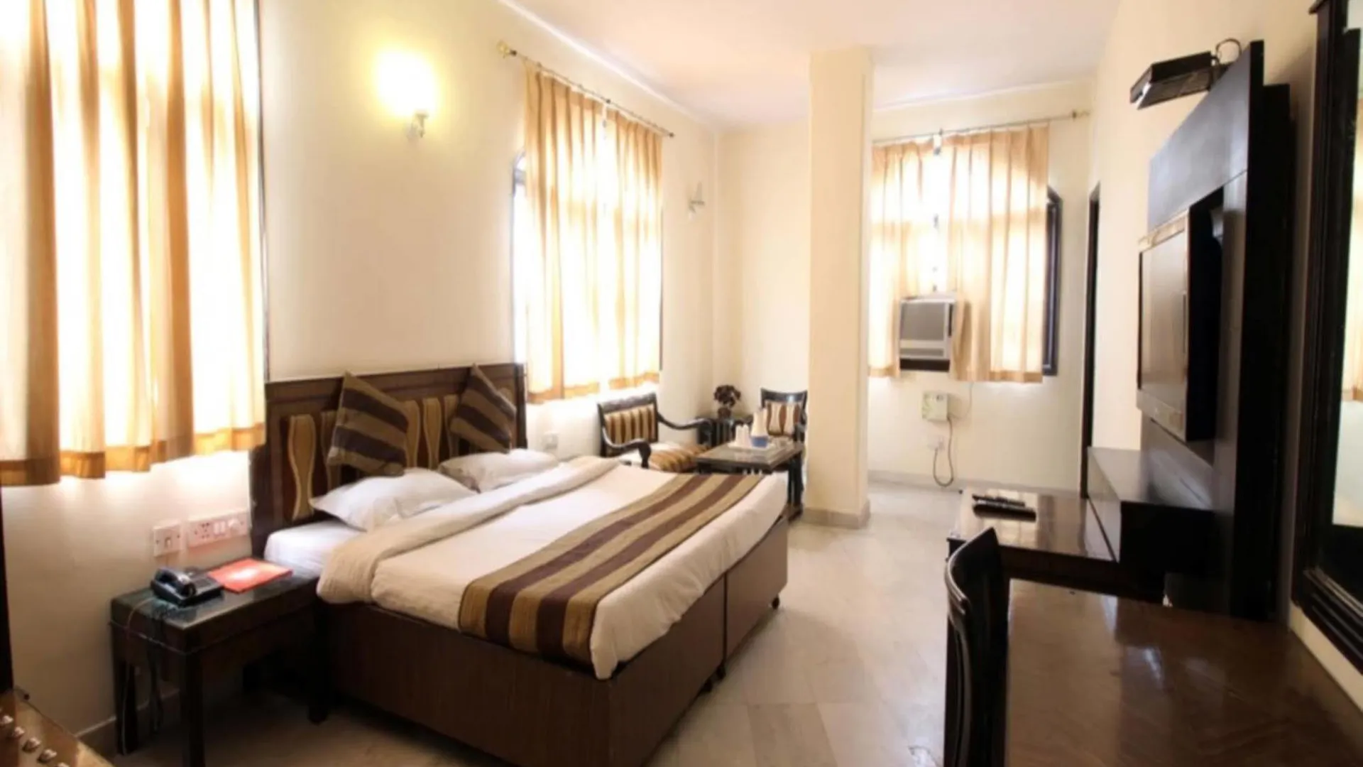 ***  Hotel O Grand Central Дели Индия