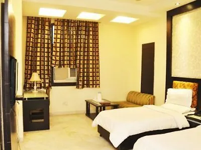 Hotel O Grand Central Дели